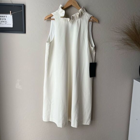 NEW Tuckernuck Dress Bow Back Blythe White Sleeveless Mini Dress Size L - Picture 1 of 11